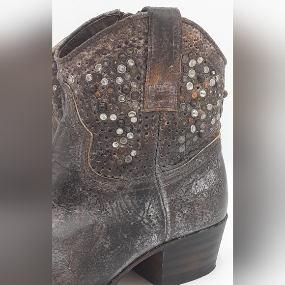 Frye Deborah Studded Metallic Leather Ankle Short Boots. - Picture 8 of 16